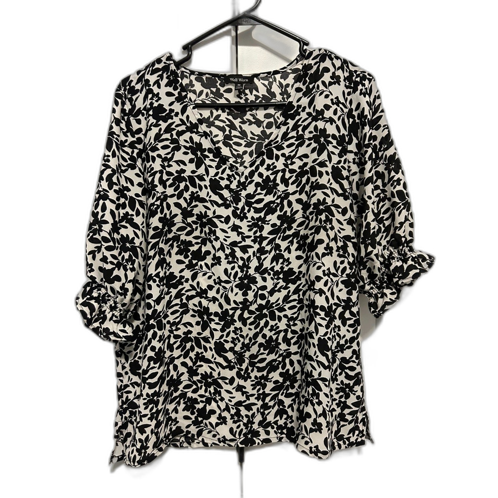 WELL WORN Women's Blouse Black and White Size M Loose Fitting Gathered Sleeves